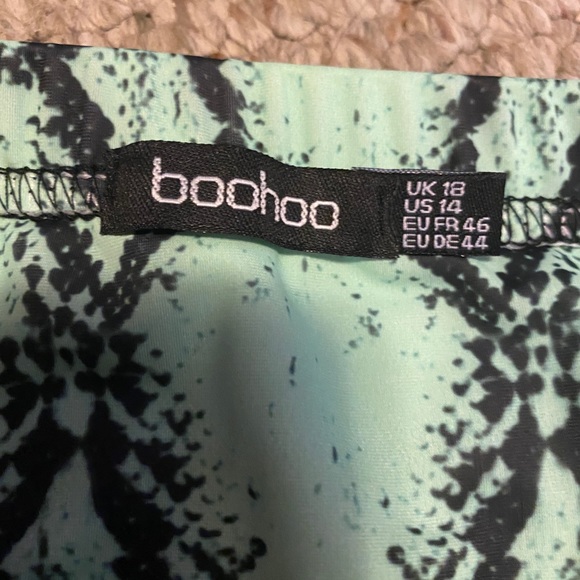 Swimsuit - Picture 3 of 5